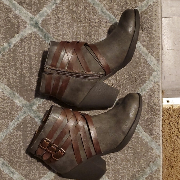 Booties - Picture 2 of 3